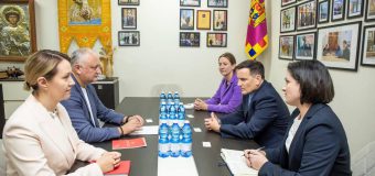 Igor Dodon și Olga Cebotari s-au întâlnit cu însărcinatul cu afaceri al SUA, Nick Pietrowicz