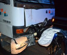 Un autocamion a tamponat o tricicletă electrică. Un bărbat a decedat