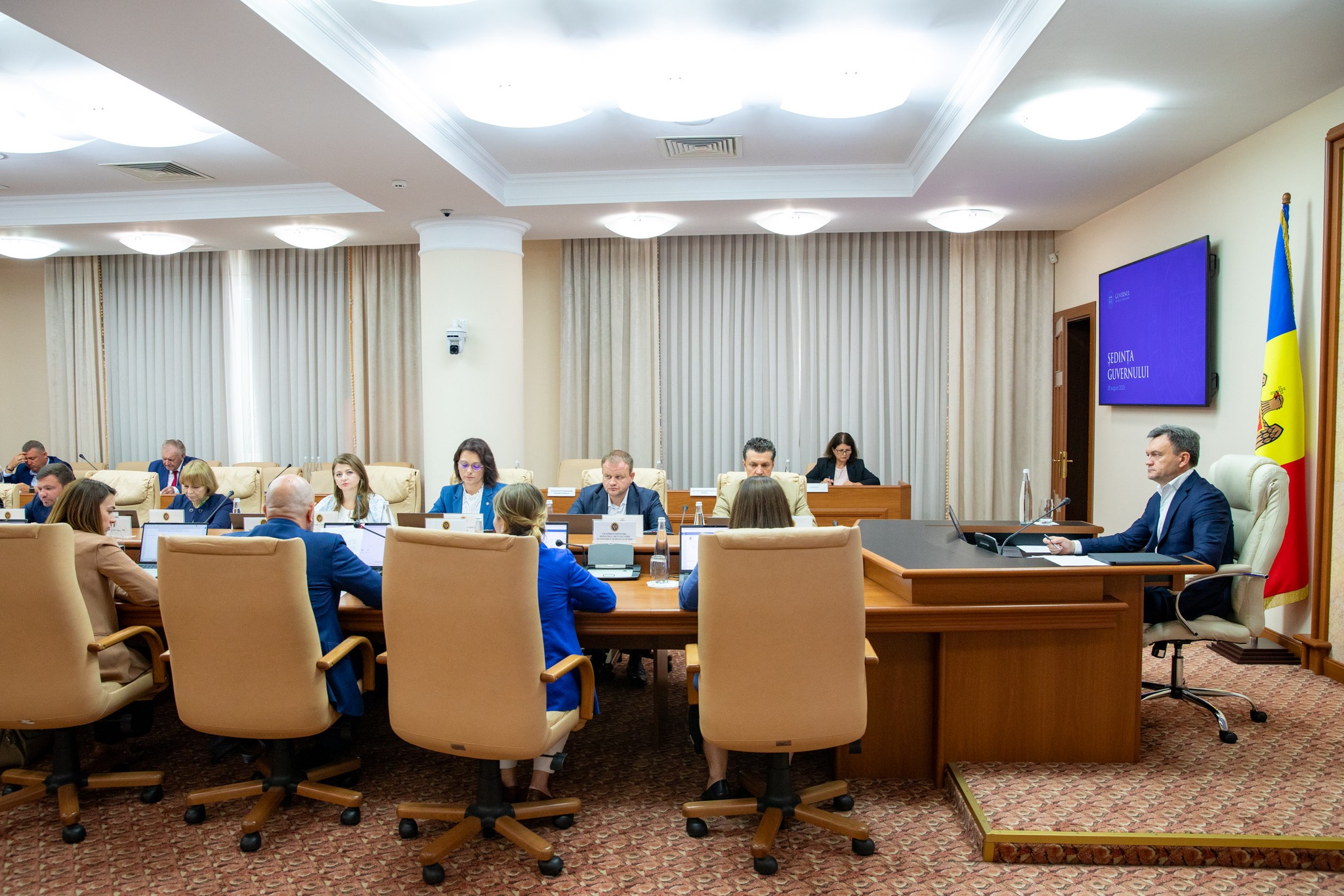 Guvernul a aprobat modificări la Regulamentul sanitar privind suplimentele alimentare, pentru creșterea siguranței consumatorilor și sprijinirea industriei de profil