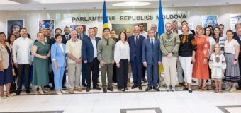 Expoziție la Parlament: Războiul din Ucraina prin ochii fotografului Serhii Himiuș