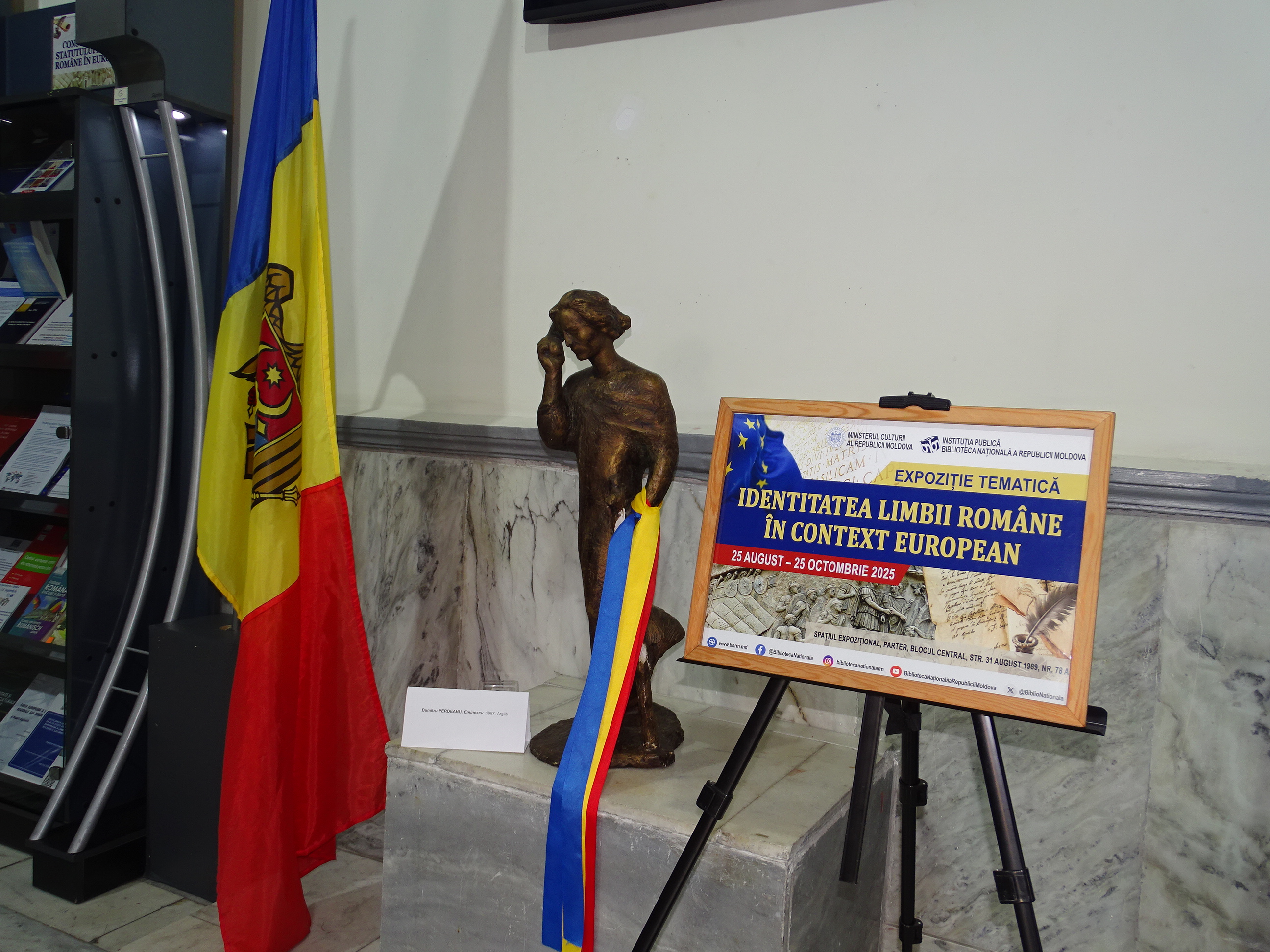 Biblioteca Națională organizează expoziția tematică „Identitatea Limbii Române în context european”
