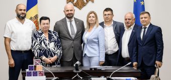 Au fost semnate primele 31 de contracte din cele 87 de proiecte de dezvoltare regională