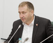 A doua masă rotundă organizată de Alianța „MOLDOVENII”. Denis Roșca: Numai cu oameni educați se poate merge înainte