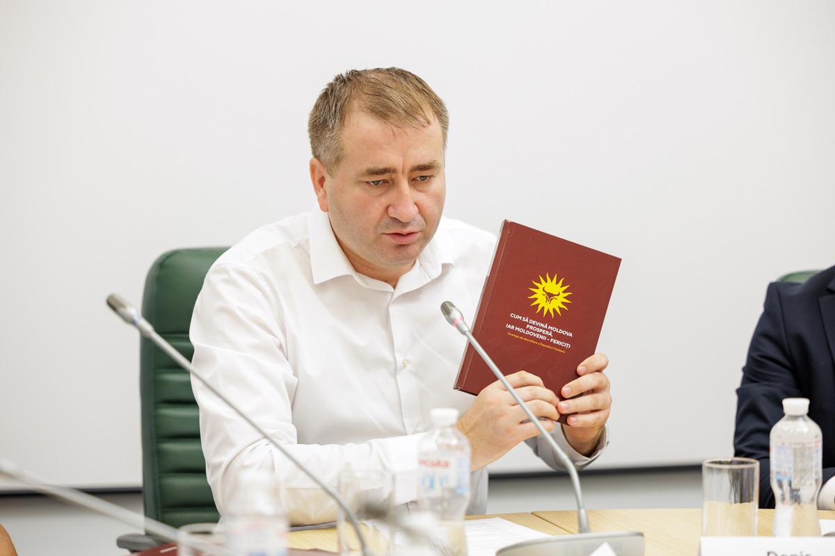 Denis Roșca: Rolul statului este să reglementeze activitatea economică, nu să blocheze inițiativa privată