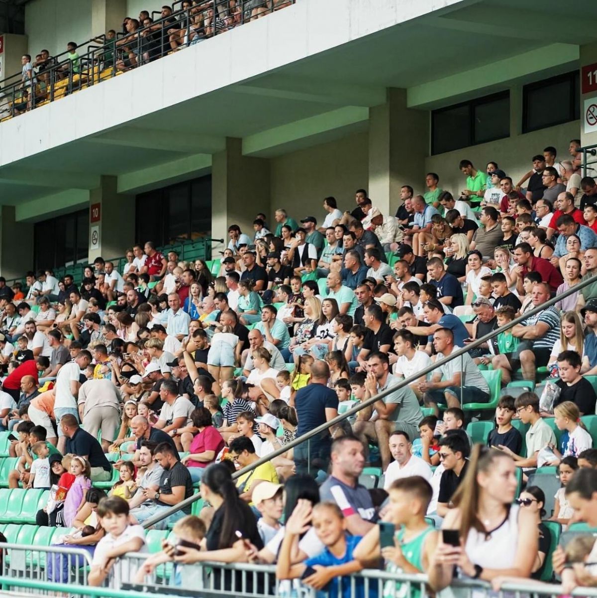 Unde mergem în weekend să privim fotbal