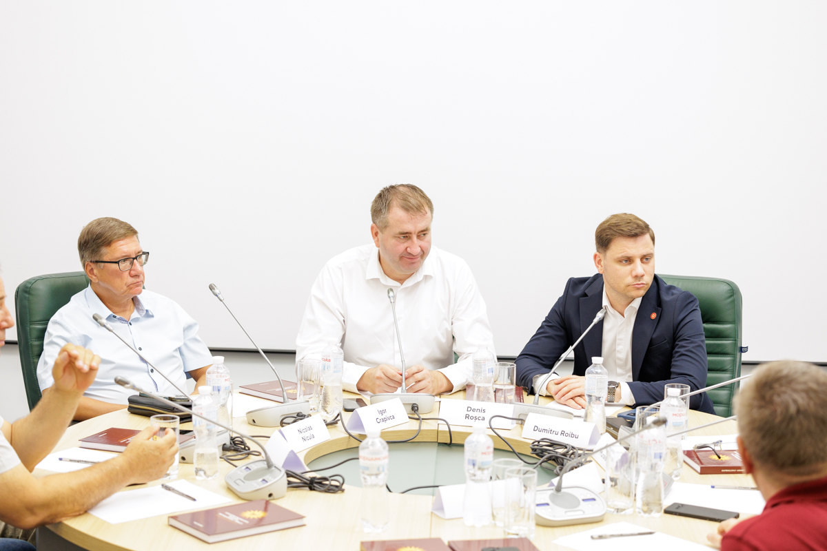 Consultări ale Alianței „MOLDOVENII”: Moldova are nevoie de reforme radicale ale politicii economice