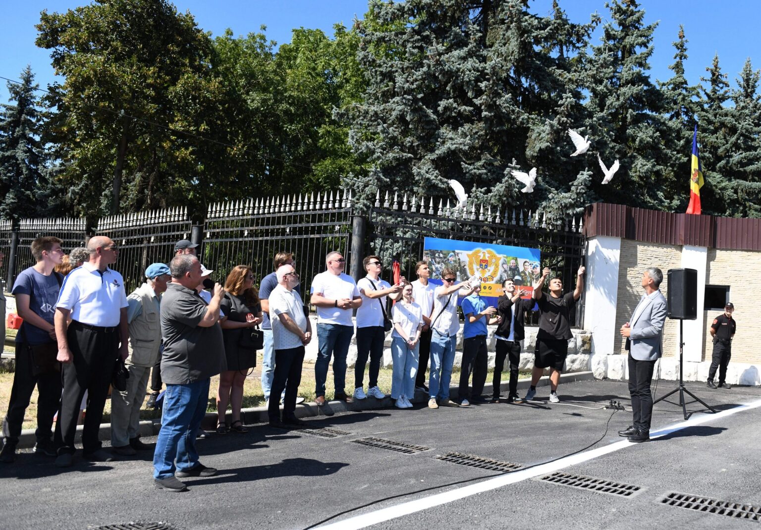 Reprezentanții Blocului Electoral Patriotic, la Ministerul Apărării: Pacea și securitatea țării pot fi garantate doar prin menținerea neutralității permanente