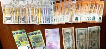 CNA operează percheziții în capitală. În vizor este un grup de persoane, antrenat în activități de dezinformare și manipulare a opiniei publice, contra cost, în interesul unor formațiuni politice