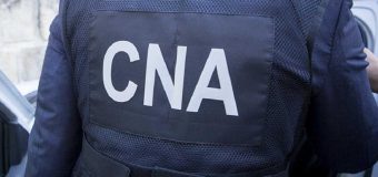 Două persoane din Chișinău pentru trafic de influență cu o mită de 16 mii de euro