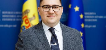 (VIDEO) Purtătorul de cuvânt al Guvernului: Prin votul de duminică, moldovenii vor decide liber direcția țării