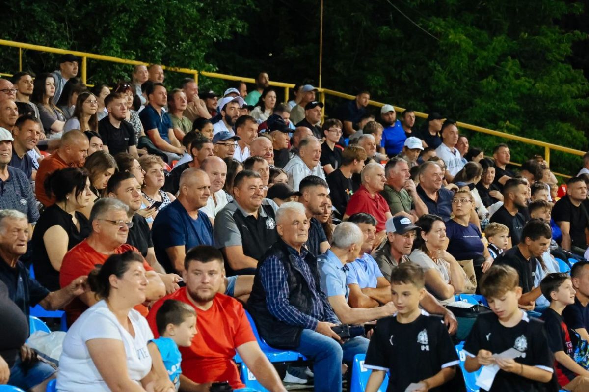 Unde mergem în weekend să privim fotbal