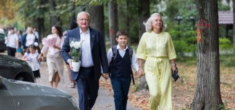 Liderul PSRM: Începe o nouă etapă – de astăzi, elev în clasa a cincea
