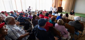 Întâlniri la Cahul – oamenii așteaptă alegerile