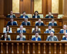 Parlamentul a acordat vot de încredere Guvernului condus de Alexandru Munteanu