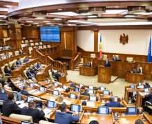 Alexandru Munteanu, în Parlament: Cer astăzi sprijinul dumneavoastră pentru un program de guvernare orientat spre creștere economică, eficiență și integrare europeană
