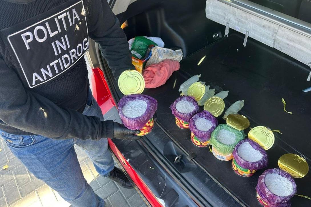 9 kg de mefedronă transportate ilegal din Europa – ridicate de ofițerii INI