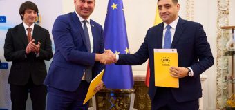 Partidul lui Vasile Costiuc a semnat un Protocol de colaborare cu AUR din România