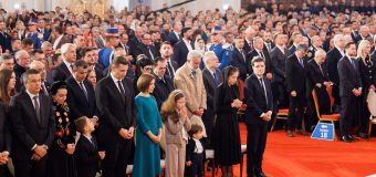 Maia Sandu a participat la București la slujba de sfințire a picturii Catedralei Naționale