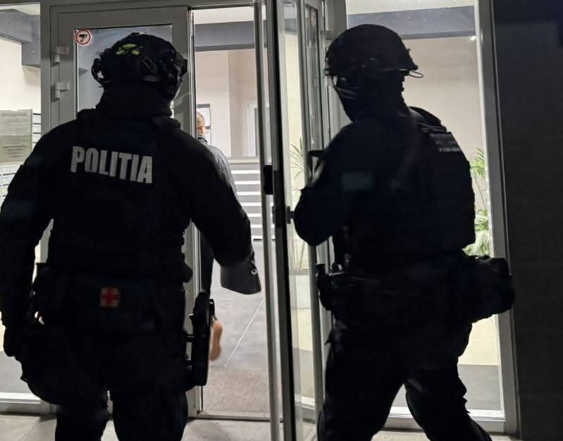INI, PCCOCS și Fulger desfășoară percheziții în țară