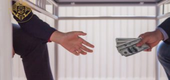 Permis auto de vânzare cu 18 mii lei – tânăr condamnat la închisoare pentru trafic de influență