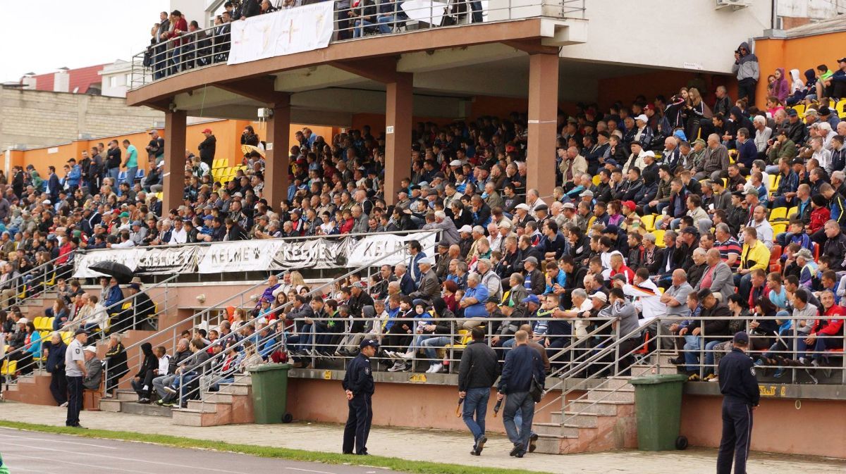 Unde mergem în weekend să privim fotbal