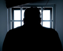 Un bărbat a fost condamnat la 5 ani de închisoare pentru trafic de influență și samavolnicie