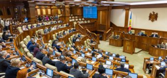 Rectificarea bugetului de stat pentru anul 2025, votată în prima lectură de Parlament