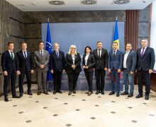 Parlamentul a găzduit vizita de documentare a raportorilor Comisiei de la Veneția