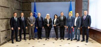 Parlamentul a găzduit vizita de documentare a raportorilor Comisiei de la Veneția