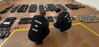 Captură record de arme și muniții în Chișinău – patru persoane reținute