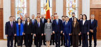 Guvernul Munteanu a depus jurământul de învestire