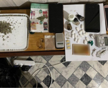 Opt și nouă ani închisoare pentru doi bărbați din Drochia, după o captură de droguri de 200 mii lei