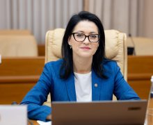 Concediu paternal extins pentru tații de gemeni sau tripleți