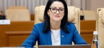 Concediu paternal extins pentru tații de gemeni sau tripleți