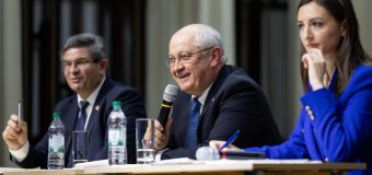 Alexandru Munteanu, în discuții cu cetățenii din raionul Călărași