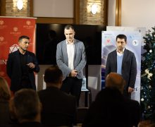 Dialog deschis și autografe la prezentarea cărții „Securitate: ghid scurt”