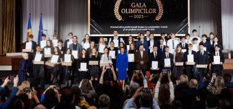 Maia Sandu, la Gala Olimpicilor 2025: „Celebrăm excelența – elevi care, prin pasiune și multă muncă, au dus drapelul și bunul renume al Republicii Moldova pe cele mai înalte podiumuri”