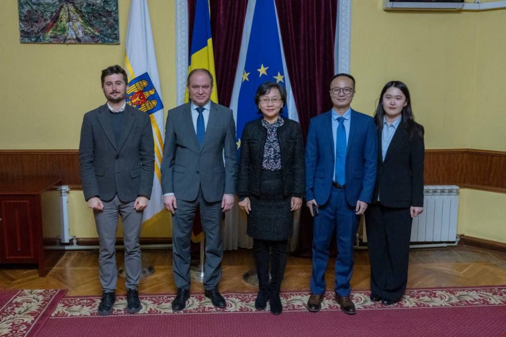 Primarul Chișinăului a avut o întrevedere cu Ambasadoarea Chinei