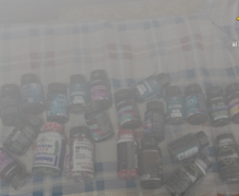 Peste 280 de pastile interzise, primite poștal – ridicate într-un dosar de contrabandă. A urmat reținerea unui cetățean străin