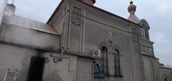 Pompierii au prevenit un incendiu de proporții la o biserică din raionul Drochia