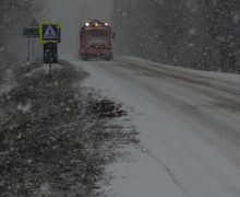 Ceață densă pe drumurile țării. Șoferii sunt îndemnați să fie prudenți