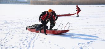 IGSU a lansat „Campania de prevenire a cazurilor de prăbușire sub gheața subțire a corpurilor acvatice”