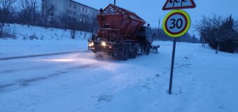 75 de utilaje speciale au fost implicate în combaterea lunecușului în această noapte