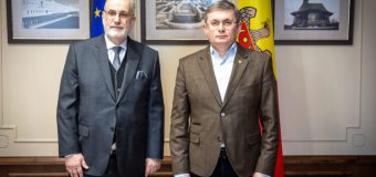 Reforma administrației publice locale discutată la Parlament de Igor Grosu și președintele CALRE