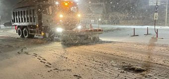 Drumarii – activi pe drumurile naționale la combaterea ghețușului și poleiului