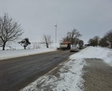 Pe traseele din țară se circulă în condiții de iarnă