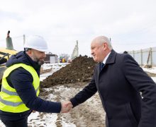 Premierul: Curajul și creativitatea mediului privat, în colaborare cu administrația locală, aduc rezultate concrete pentru localnici