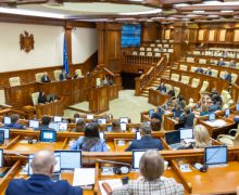 Parlamentul reconfirmă sprijinul Republicii Moldova pentru Ucraina