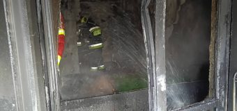 Pompierii IGSU au salvat o persoană dintr-un incendiu în sectorul Râșcani