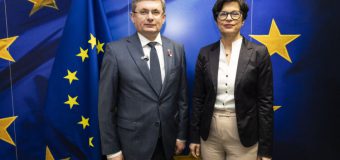 Igor Grosu a avut o întrevedere la Bruxelles cu Comisara europeană pentru extindere